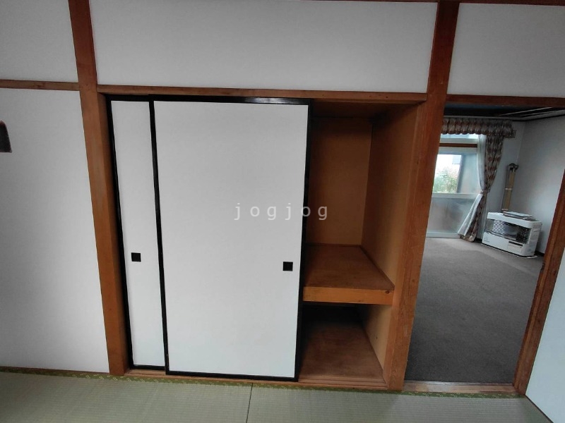 収納　収納が大きく、たくさんものが入ります。