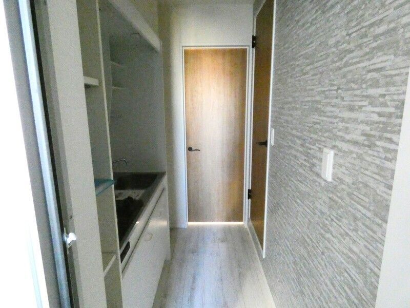 玄関　別部屋参考写真となります