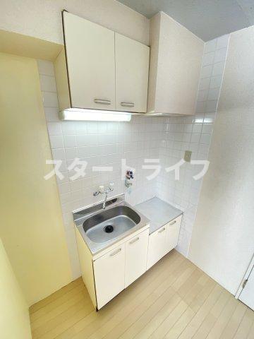 阪急京都線 淡路駅 徒歩8分 4階建 築55年のキッチン写真