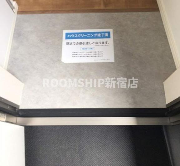 ＪＲ常磐線 綾瀬駅 徒歩10分 3階建 新築の玄関写真