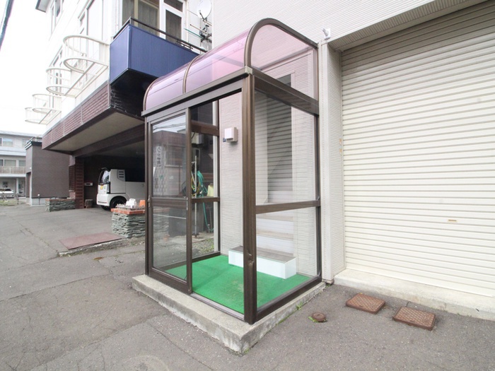 月寒東1条7丁目貸家の外観写真