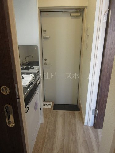 居室・リビング　※別号室参考写真