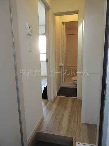 玄関　※別号室参考写真