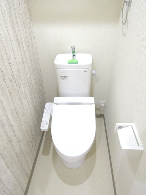 フジパレス西住之江VI番館のトイレ写真