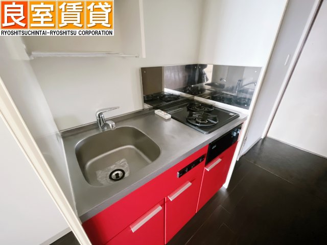 キッチン　※この写真は同物件の同型タイプの別のお部屋のお写真です。現状