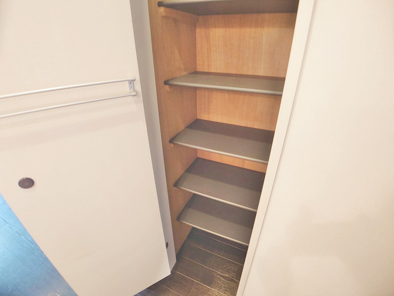 その他　※この写真は同物件の同型タイプの別のお部屋のお写真です。現状