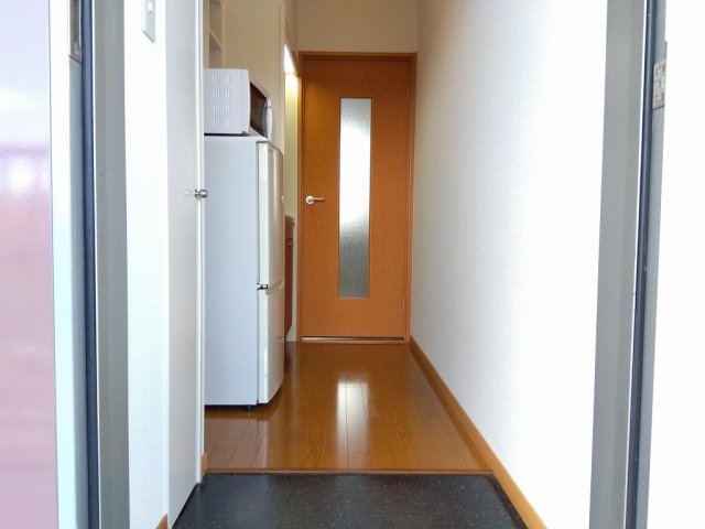 レオパレス華IIの玄関写真