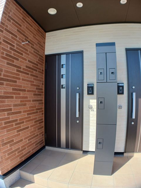 ノアヴェルテの玄関写真
