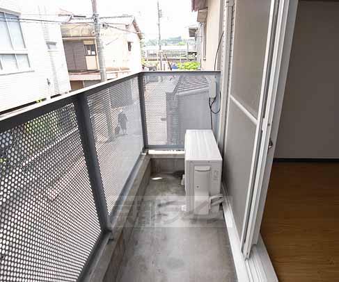 バルコニー　ベランダが広いです。