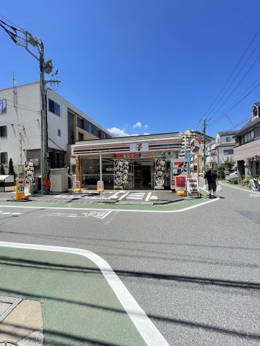 コンビニ　セブン-イレブン 板橋志村四中前店（コンビニ）まで777m