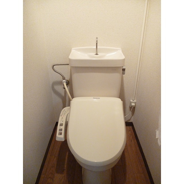 ＪＲ南武線 矢川駅 徒歩1分 6階建 築30年のトイレ写真