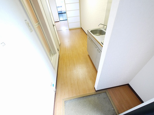 玄関　収納もある玄関です