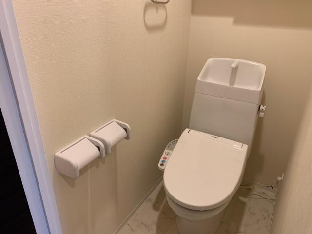 トイレ　シャワー付きトイレ