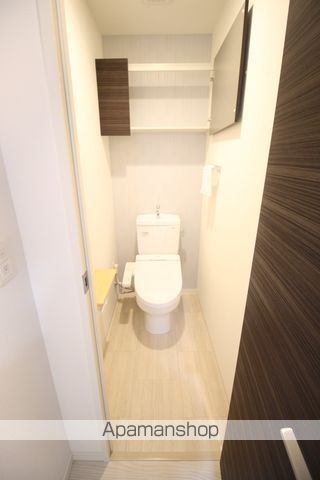 ＪＲ大阪環状線 福島駅 徒歩13分 10階建 築8年のトイレ写真