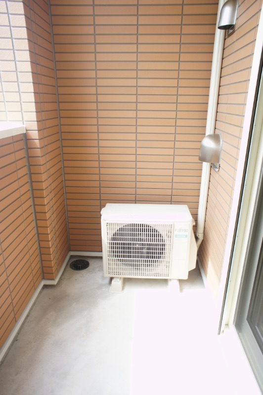 バルコニー　図面と現状に相違がある場合には現状を優先