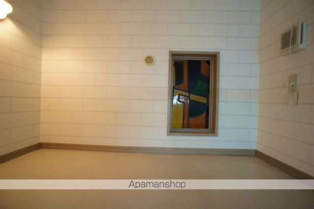 地下鉄箱崎線 馬出九大病院前駅 徒歩8分 6階建 築29年の内装写真