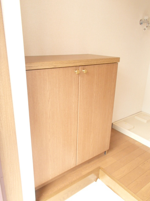 玄関　※別室参考写真　シューズボックス♪
