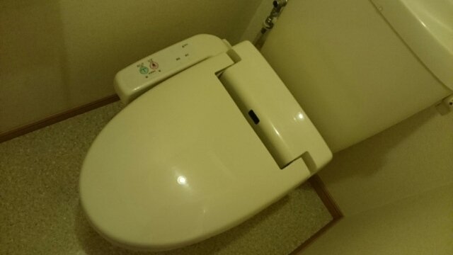 トイレ　シンプルで使いやすいトイレです