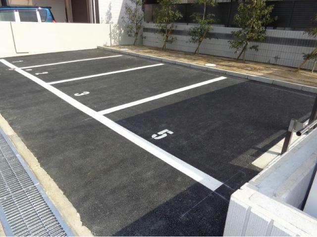 駐車場　駐車場