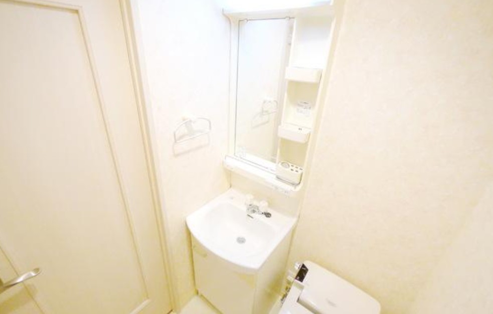 洗面設備　別部屋参照写真