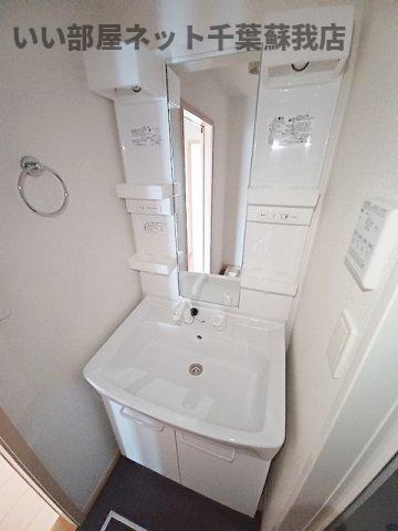 洗面設備　広い洗面スペース