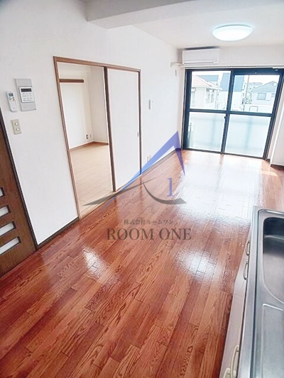 居室・リビング　洋室のお部屋です。