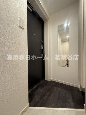 玄関　※同間取り別部屋参考写真