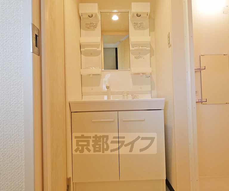 洗面設備　独立洗面台です！