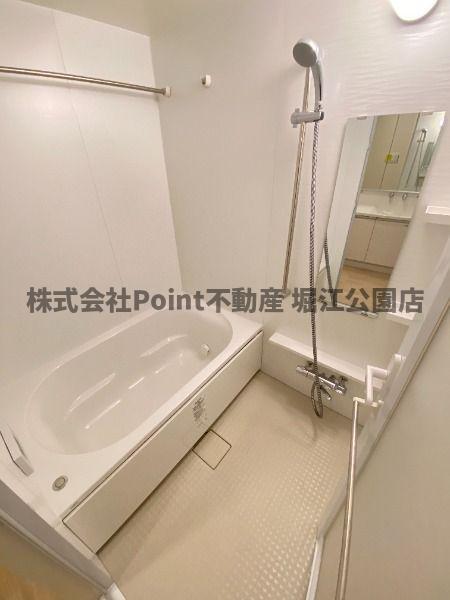 地下鉄御堂筋線 大国町駅 徒歩5分 11階建 築4年の風呂写真