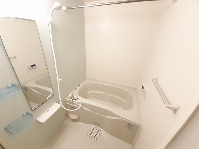 バス・シャワールーム　日々の疲れを癒すお風呂付です