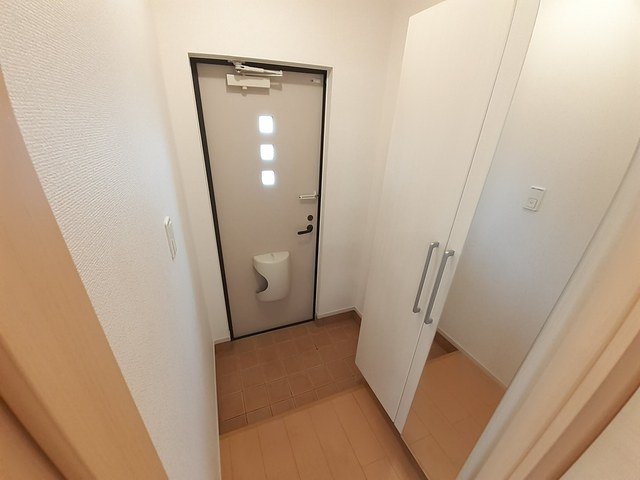 玄関　シンプルで使いやすい玄関です