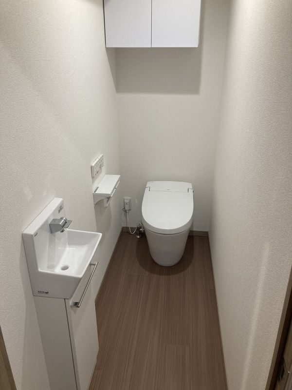 トイレ　清潔感のあるトイレです