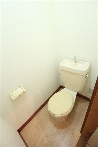 【コーポハピネスIのトイレ】