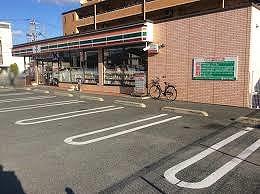 その他　セブンイレブン姫路岡田店  150m