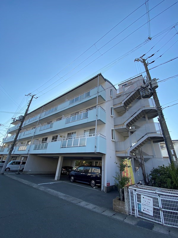 姫路市北条のマンションの建物外観