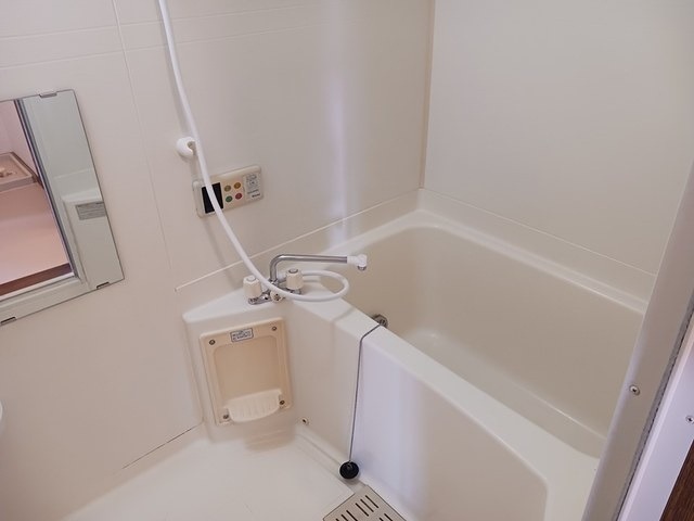 バス・シャワールーム　図面と現状に相違がある場合には現状を優先