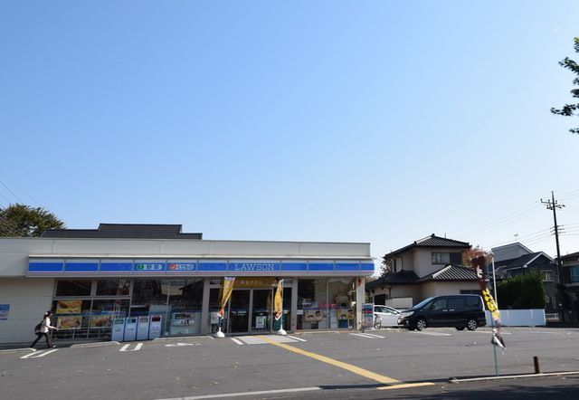 【坂戸市伊豆の山町のアパートのコンビニ】