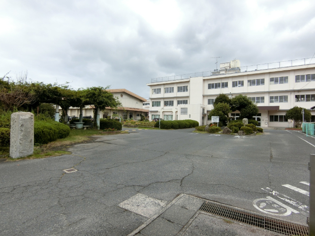 【ＢＬＤ．ＭＵＲＡＮＡＫＡIの小学校】