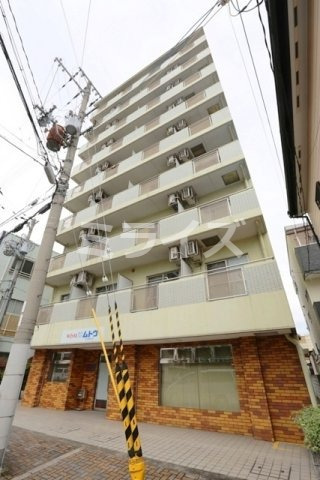 【吹田市岸部南のマンションの建物外観】