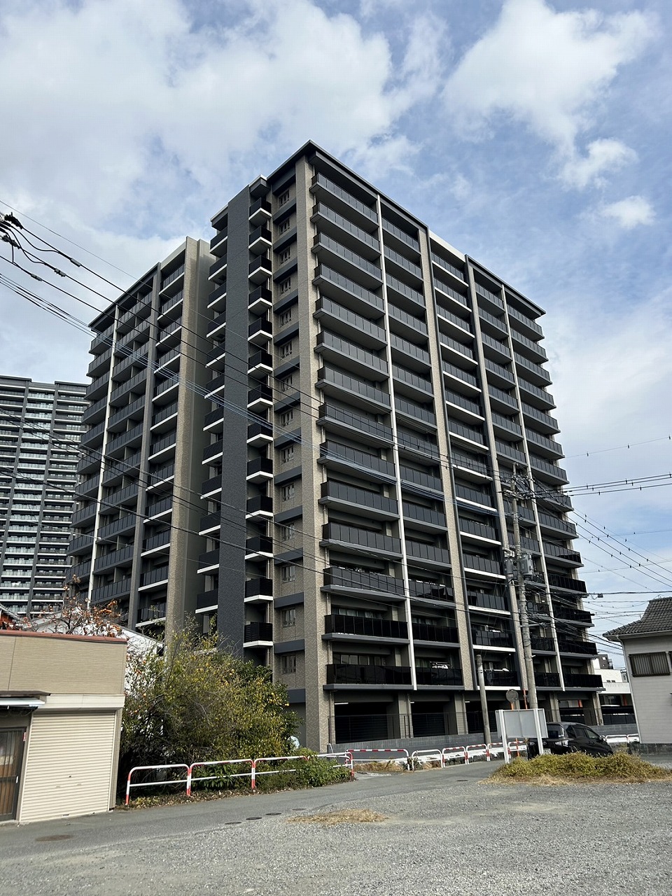 レーベン熊本駅レクシアの建物外観