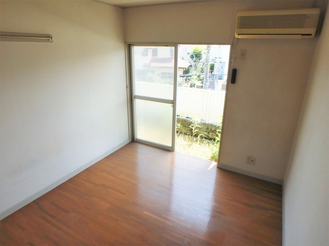 居室・リビング　別号室の参考写真です。