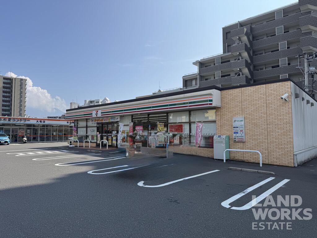 コンビニ　セブンイレブン鹿児島大竜町店（コンビニ）まで316m