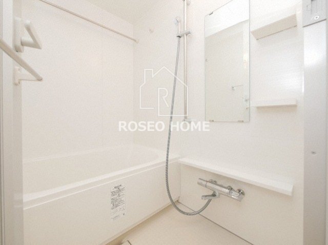 バス・シャワールーム　同マンション別部屋：参考写真