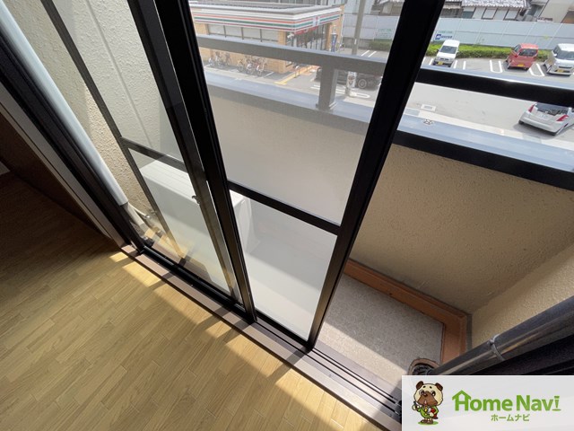 バルコニー　東向きです。