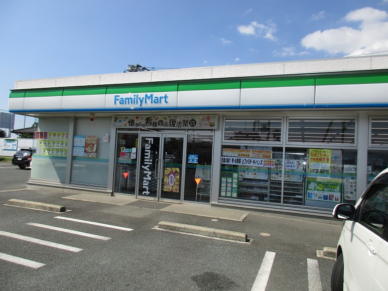 コンビニ　ファミリーマート熊本小峯4丁目店（コンビニ）まで607m