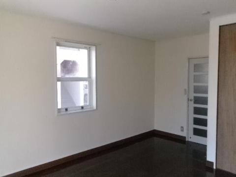 居室・リビング　室内