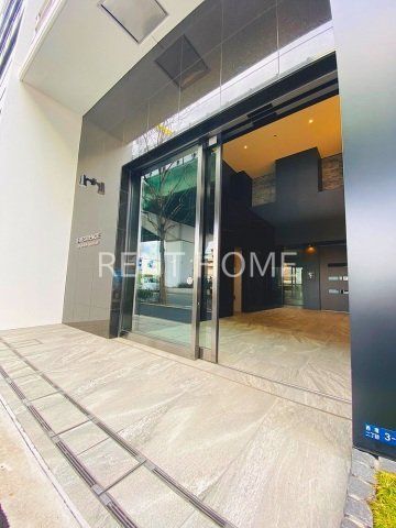 エントランス　オートロック完備