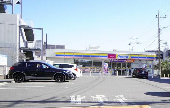コンビニ　ミニストップ町田小川店（コンビニ）まで206m