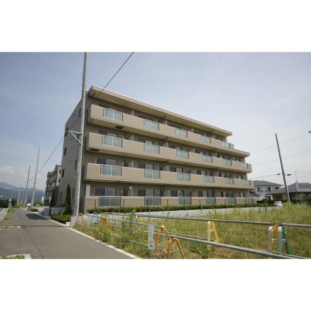 建物外観　外観タイル張りでキレイです