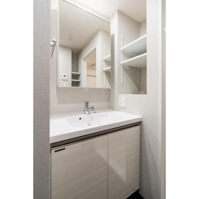 洗面設備　脱衣スペースもあります